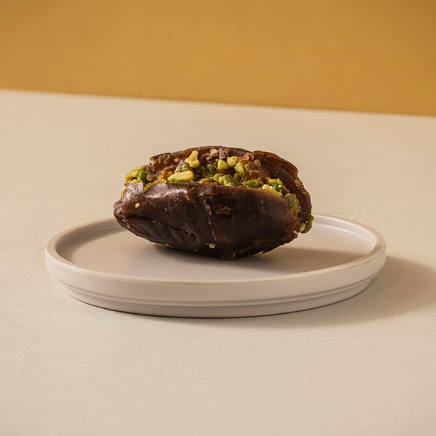 Dates Filled with Pistachios and Mandarin